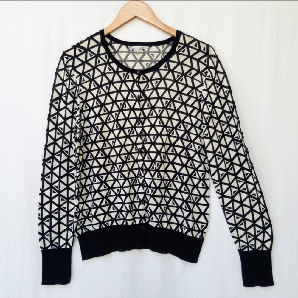 Graphic Geometric Black and White Cardigan